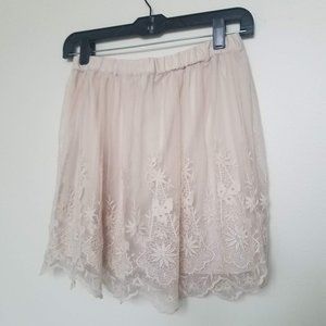 H&M | Cream Lace Skater Skirt